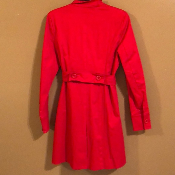 Fashion star Red rain trench coat - Picture 3 of 9
